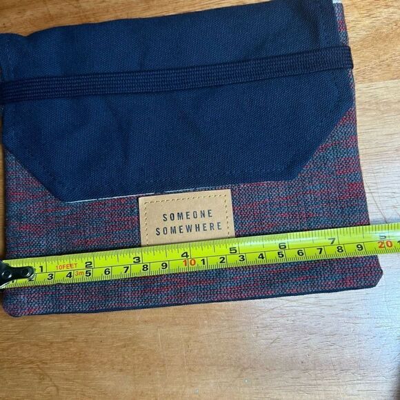 Delta One Someone Somewhere Toiletry Pouch Made By Artisan Communities in Mexico - Picture 4 of 7